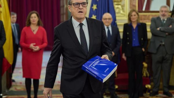 Ángel Gabilondo na entrega do relatório sobre abusos sexuais de menores na Igreja Católica