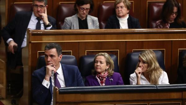 Pedro Sánchez, Nadia Calviño e Yolanda Díaz