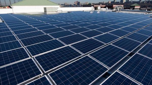 Painéis solares. Foto de Kimco Realty/Flickr.