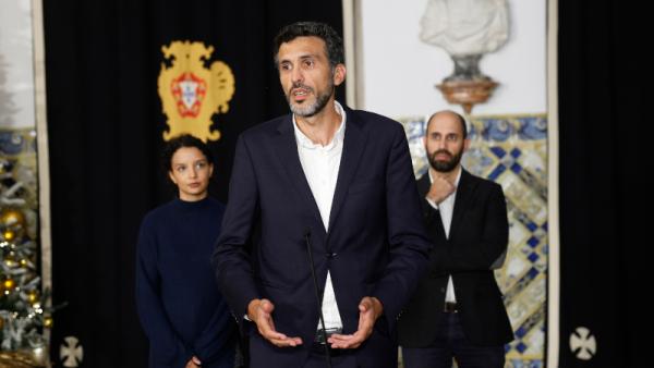 António Lima, deputado do Bloco de Esquerda na Assembleia Regional dos Açores e coordenador regional do Bloco/Açores, presta declarações em Belém após reunião com Marcelo Rebelo de Sousa.