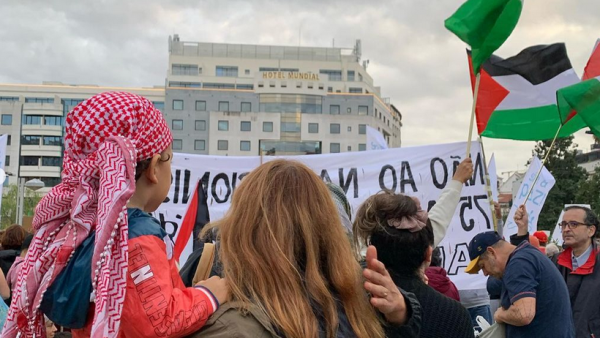 Concentração "Pela Paz no Médio Oriente! Pelos Direitos do Povo Palestiniano!" em Lisboa.