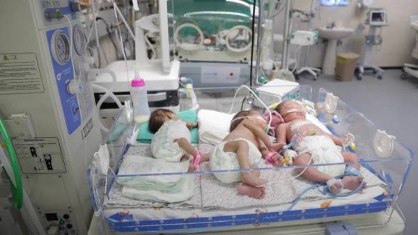 Recém-nascidos no hospital Al-Shifa, em Gaza.