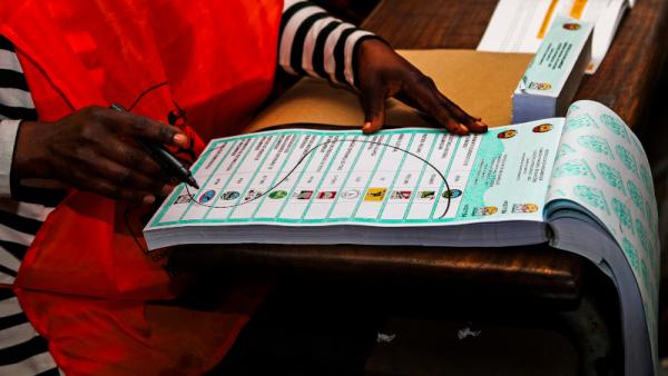 Boletim de voto das eleições autárquicas moçambicanas.