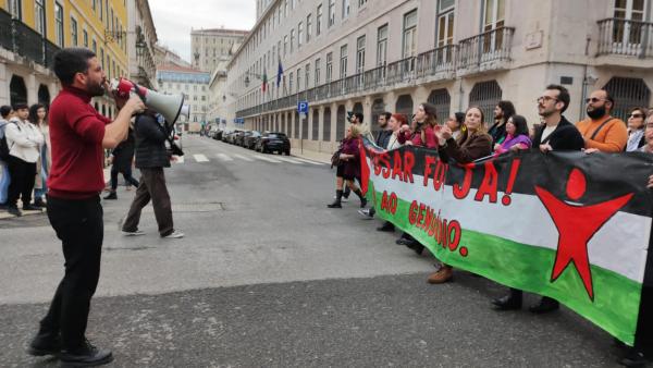 Fabian Figueiredo na Manifestação "Palestina Independente! Paz no Médio Oriente!" em Lisboa.