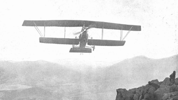 Aeroplano do exército espanhol na zona de Tetuán em 1913. Fonte: Mundo Gráfico, número 109 de 26 de novembro de 1913, página 13.