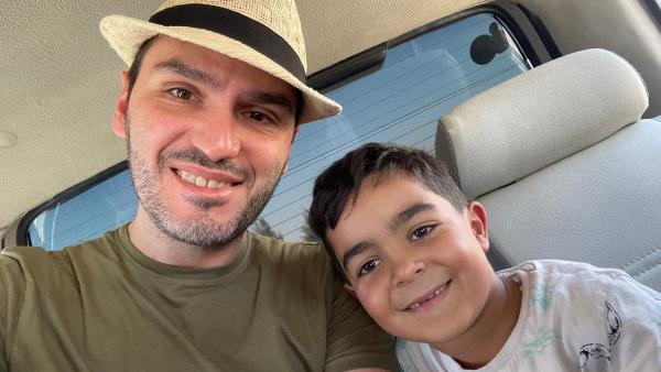 João com o sobrinho Ali.