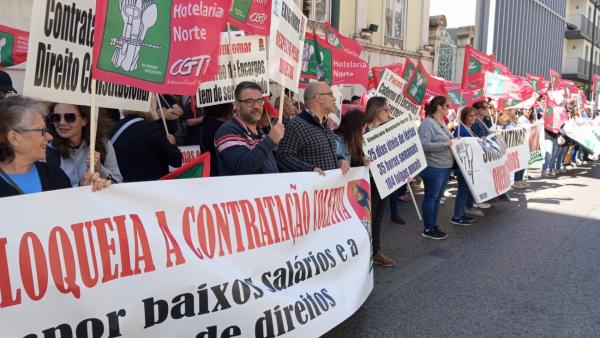 concentração à porta da AHRESP