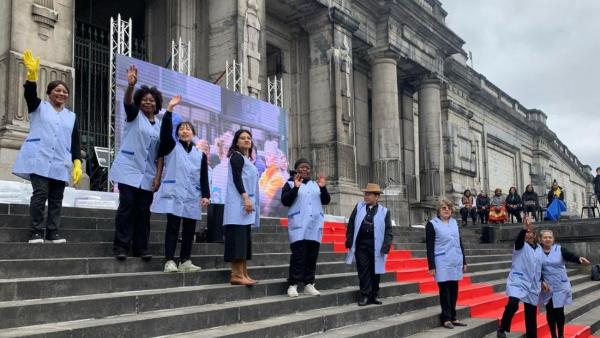 Trabalhadoras domésticas belgas numa ação de protesto sindical