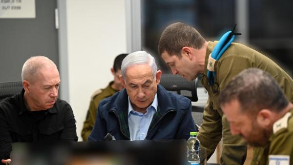 Yoav Gallant e Benjamin Netanyahu