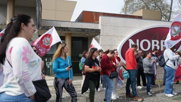 Trabalhadores da Nobre em protesto.