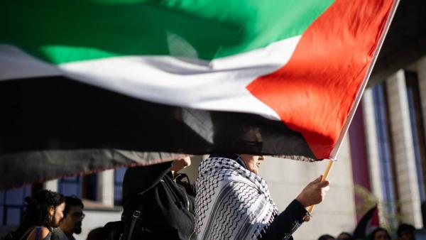 Concentração em frente à sede do Governo