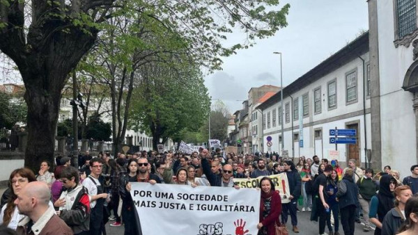 Manifestação antifascista no Porto