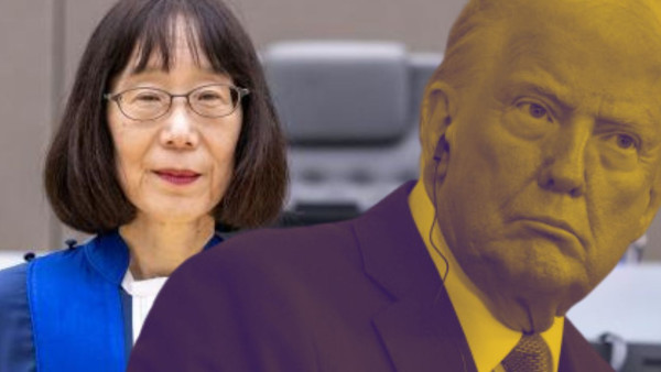 Juíza Tomoko Akane, presidente do TPI,  e Donald Trump