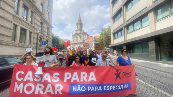 Casa para Viver: manifestação no Porto