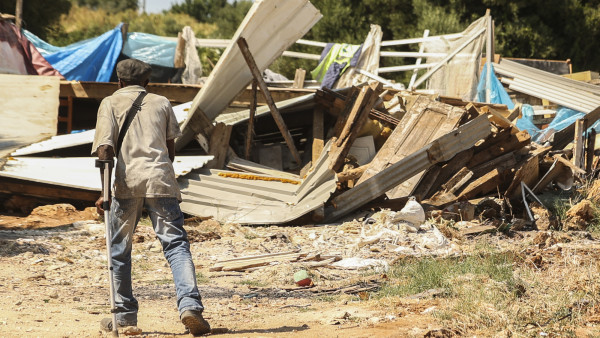 Demolições no Talude.  Foto de TIAGO PETINGA/LUSA.