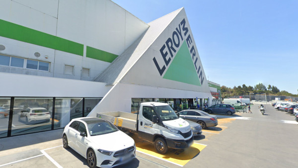 Leroy Merlin.