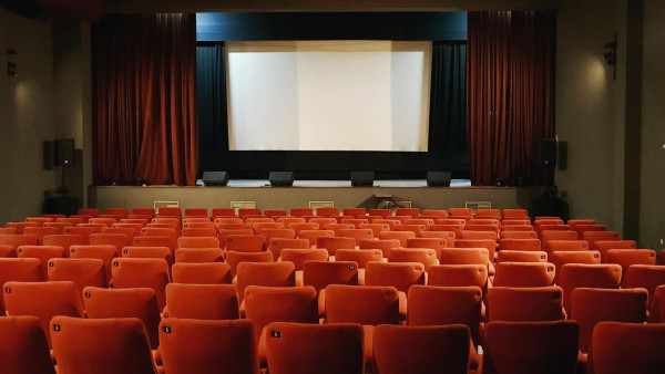 Cinema Ícaro.