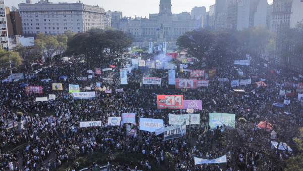 Manifestação em Buenos Aires no dia das votações na Câmara dos deputados.