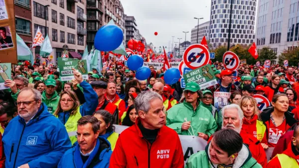 Manifestação de trabalhadores em Bruxelas. Foto da FGTB.