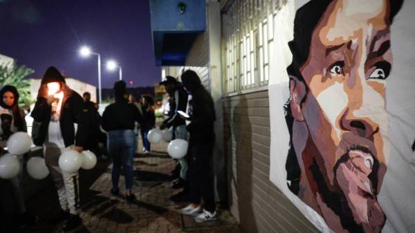 Vigília realizada a 27 de outubro de 2024 no Bairro do Zambujal com familiares e amigos de Odair Moniz. 