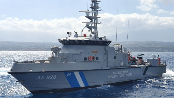 navio da Guarda Costeira grega