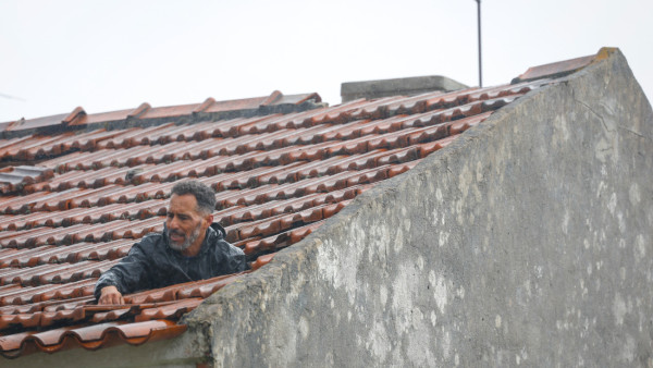 Efeitos do mau tempo na região de Leiria devido à passagem da depressão Kristin.