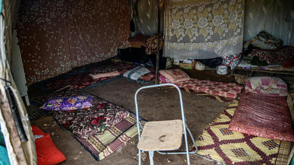 Uma das tendas onde ocorreu o ataque dos colonos no fim de semana