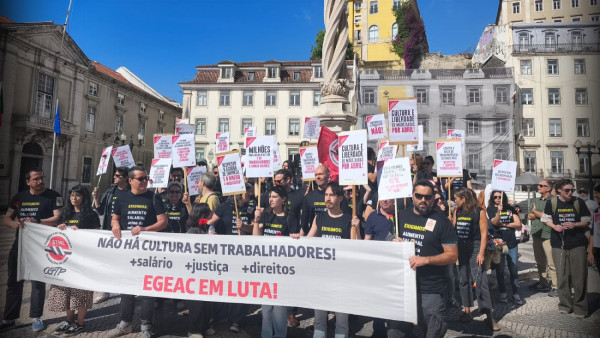 Concentração de trabalhadores da EGEAC