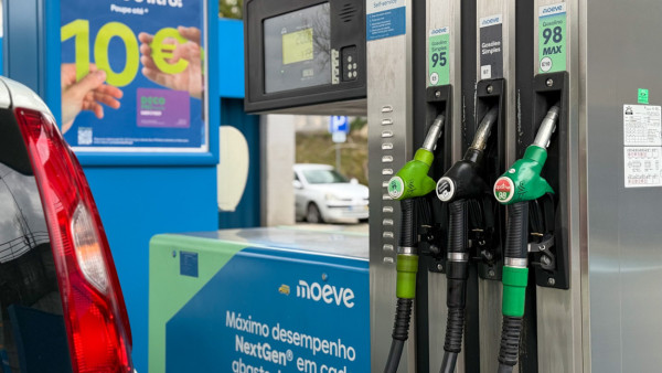 posto de combustíveis