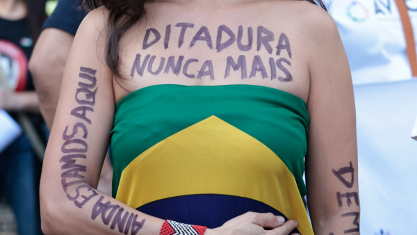 aminhada Silenciosa em memória das vítimas da ditadura militar. 