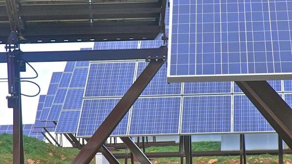Central Fotovoltaica. Foto de Jordi Domènech i Arnau/Flickr.