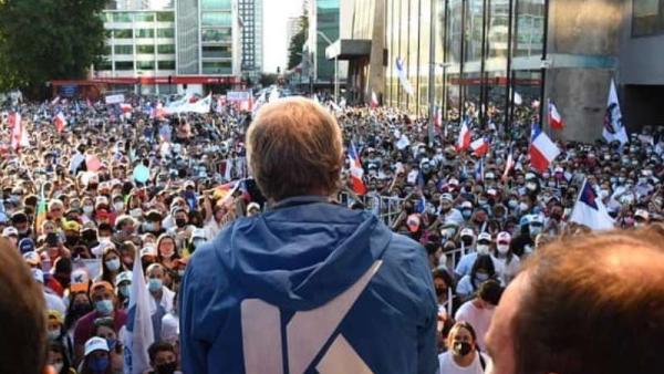 Jose Antonio Kast na campanha de 2021.