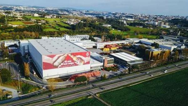 Fábrica da Super Bock. Fonte: Facebook da Comissão de Trabalhadores.