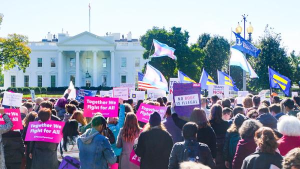 Manifestação pelos direitos trans. Washington, 2018. Foto de Ted Eytan/Flickr.