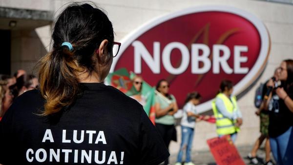 Trabalhadores da Nobre em greve. Foto do Sintab.