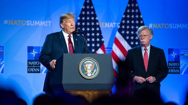 Trump e Bolton em 2018
