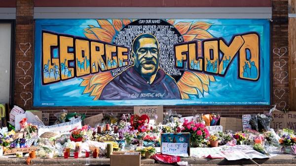 Mural em memória de George Floyd no Minesota. 