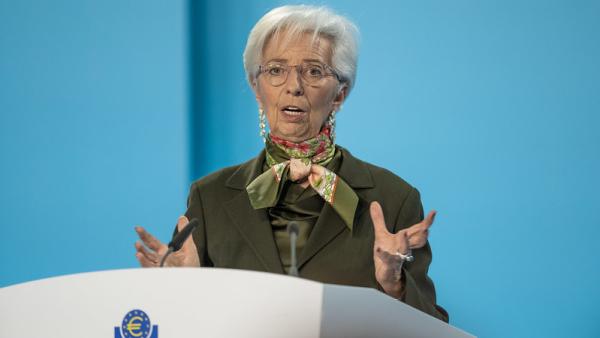 Christine Lagarde, presidente do Banco Central Português, a discursar.