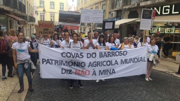 Manifestação contra a mina de Lítio em setembro de 2019. Foto do Facebook do "Não à mina, sim à vida".