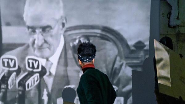 Montagem da exposição "Desenterrando Memórias". Porto, dezembro de 2019. Foto de Rampa.
