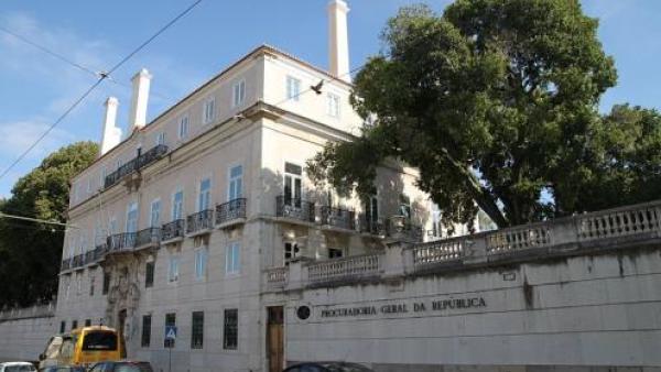 Apreendidos emails e registo de comunicações de diretores da Polícia Judiciária