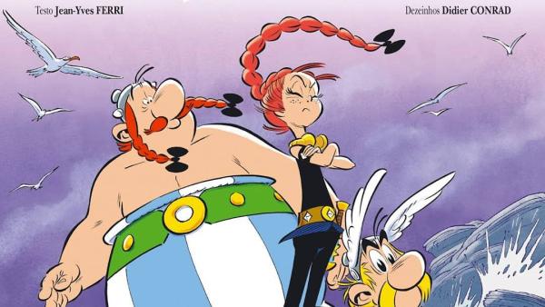 Capa da tradução mirandesa do livro do mais recente livro da coleção Astérix.