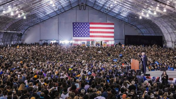 Comício de Bernie Sanders em San Diego