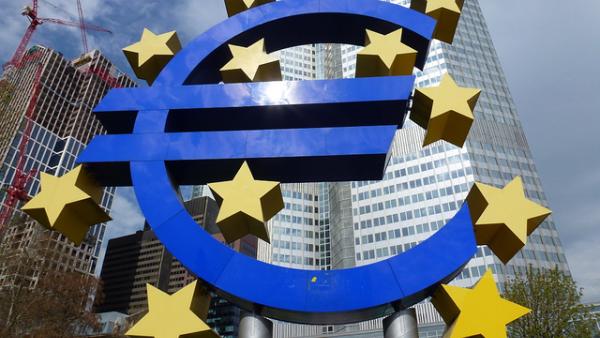 Sede do Banco Central Europeu em Frankfurt, Alemanha – Foto de Gideon Benari/flickr