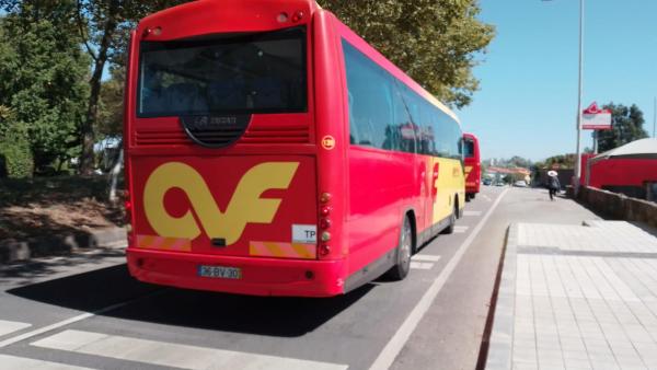 Autocarro da Auto-Viação Feirense.