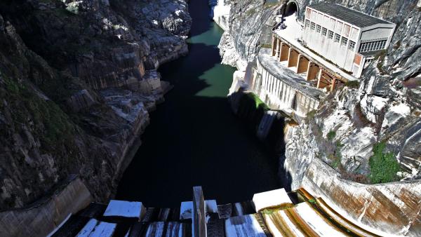 O Ministro do Ambiente empurrou o assunto para a APA, e as Finanças para a Parpública. Ambas se declararam incompetentes para analisar o assunto. Foto de Manuel Teles, Lusa arquivo.
