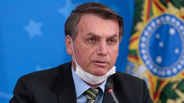 A recusa de Trump e Bolsonaro, em aceitar a própria realidade, revela o perigo incalculável de se entregarem países a fascistas em processos eleitorais - Foto de  Bolsonaro de Carolina Antunes/Agência Brasil
