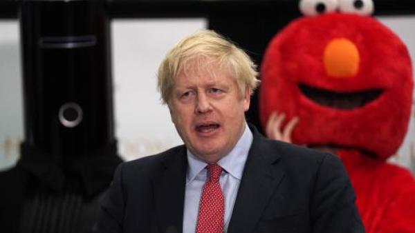 Boris Johnson no seu círculo eleitoral. Dezembro de 2019. Foto de Lusa/EPA/WILL OLIVER