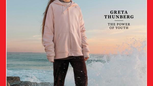 Greta Thunberg foi fotografada na Praia da Cruz Quebrada para a capa da Time.