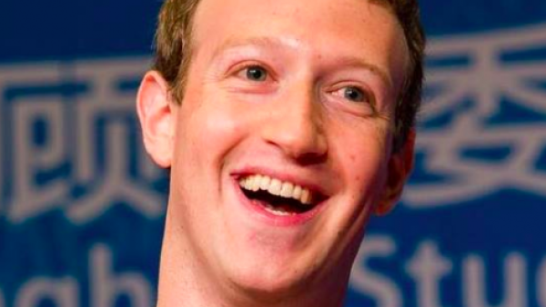 Mark Zuckerberg, fundador do Facebook. Fotografia da sua página oficial no Facebook.